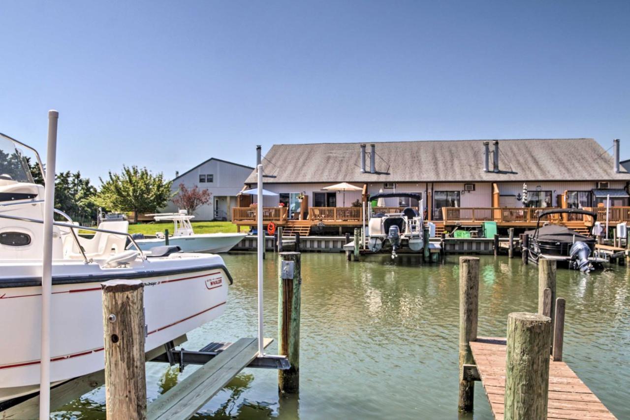 Airy Ocean City Condo On Canal Front With Deck! Exterior photo