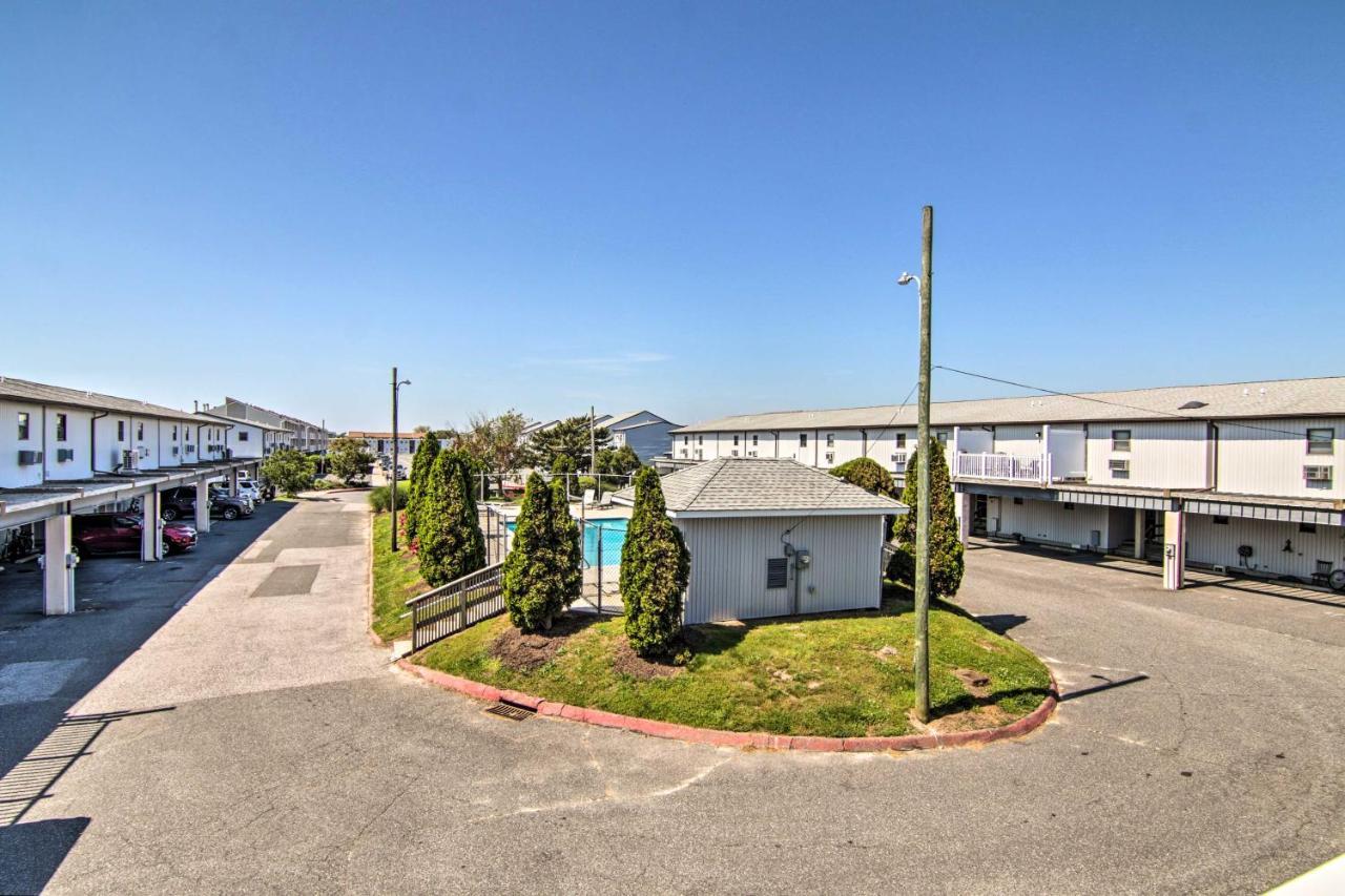 Airy Ocean City Condo On Canal Front With Deck! Exterior photo